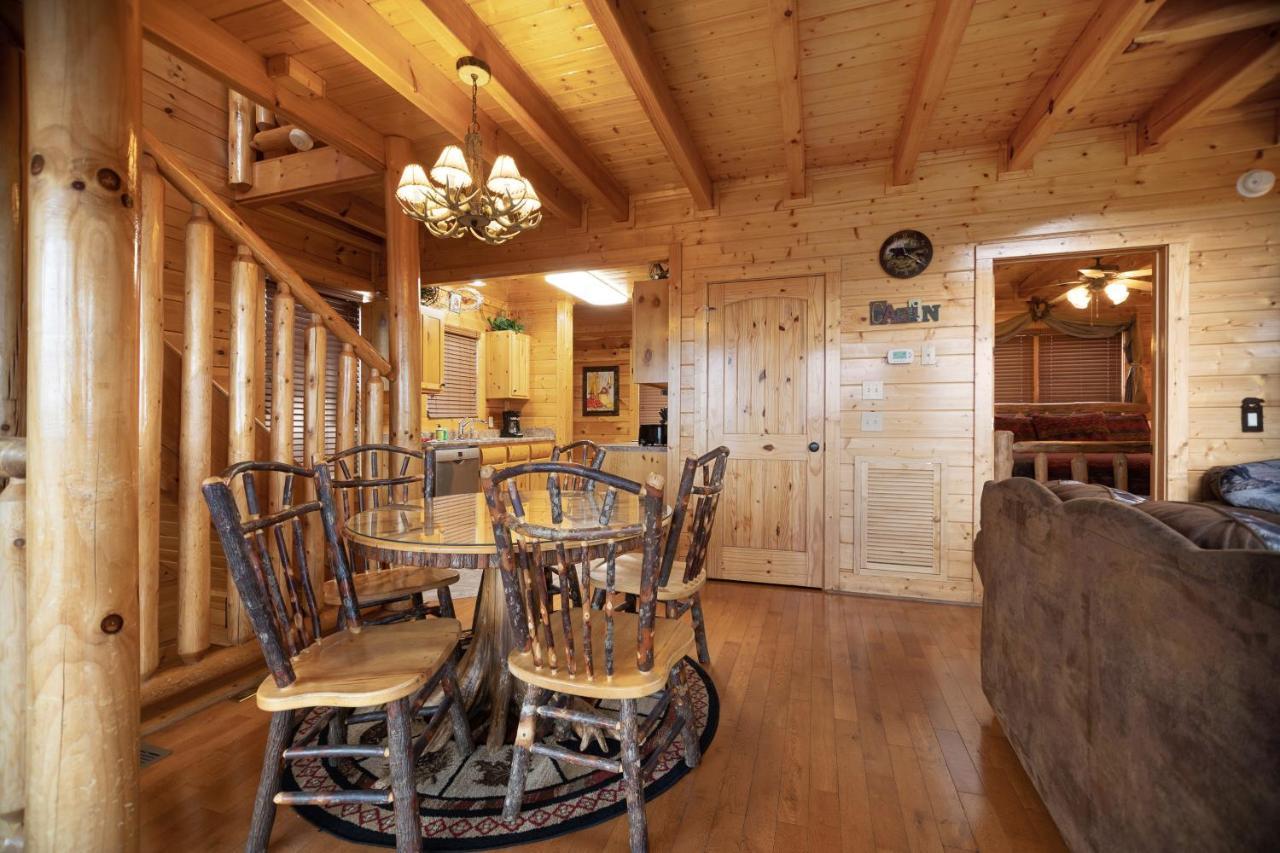 Livin High Villa Sevierville Exterior photo